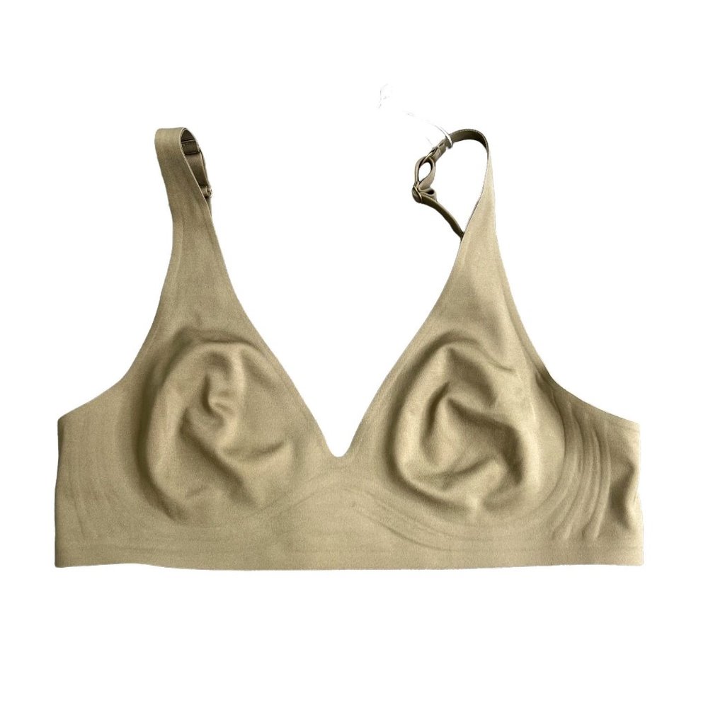 Seamless Lingerie Brand Bra size S Olive Green Wire Free Completely Smooth NWT